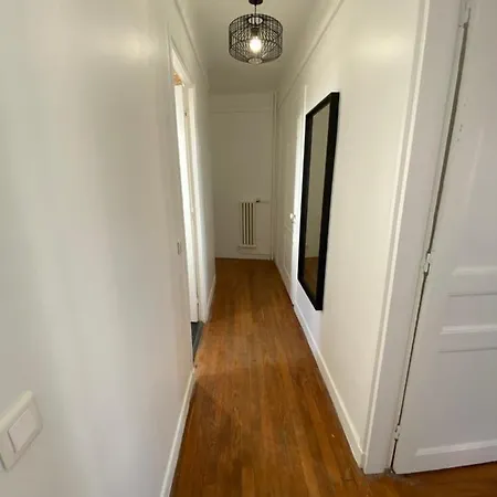 Privative Spacieuse Proche De Paris Centre Et Des Sites Olympiques Homestay Colombes (Hauts-de-Seine)